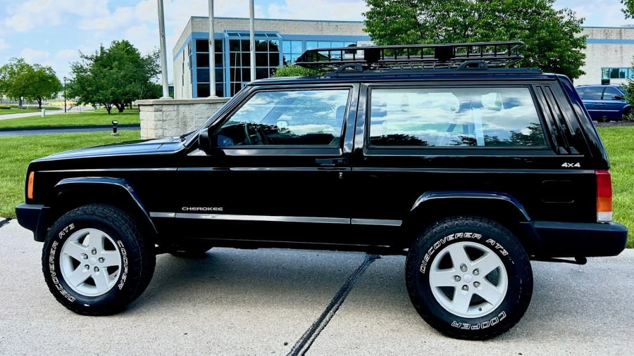 1999 Jeep XJ Cherokee - Image 2 of 14