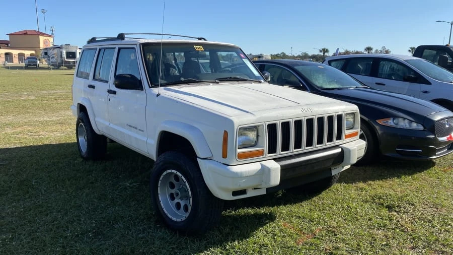 1999 Jeep XJ Cherokee - Image 2 of 5