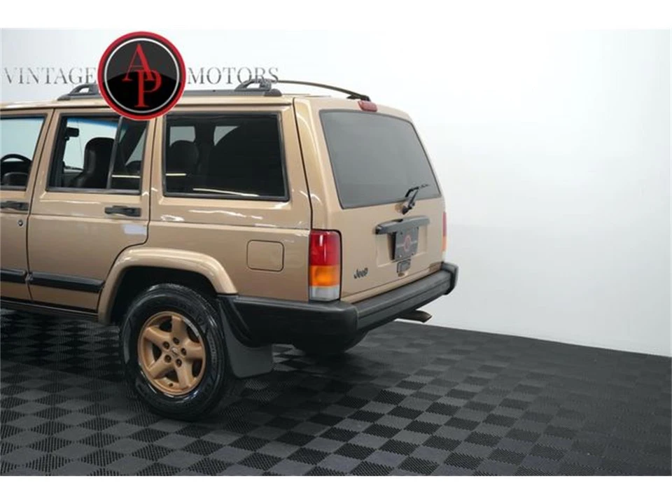 1999 Jeep XJ Cherokee - Image 14 of 31