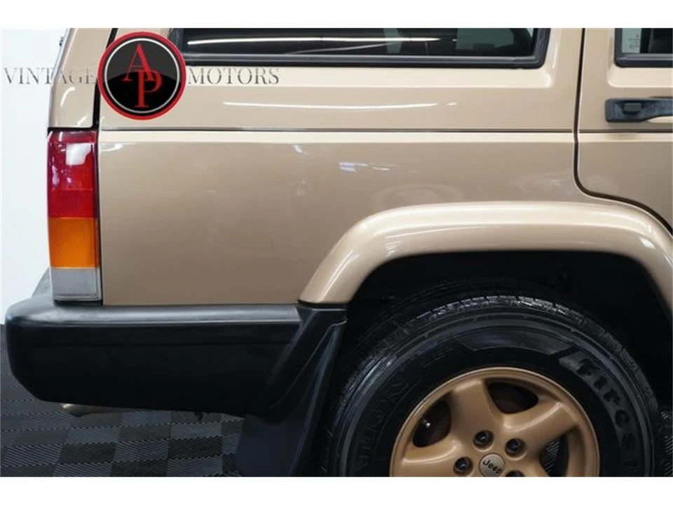 1999 Jeep XJ Cherokee - Image 27 of 31