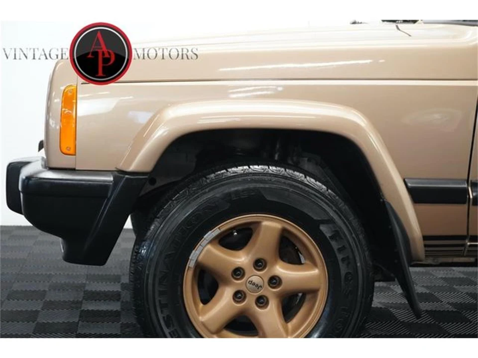 1999 Jeep XJ Cherokee - Image 11 of 31