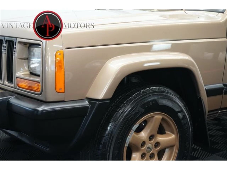 1999 Jeep XJ Cherokee - Image 8 of 31