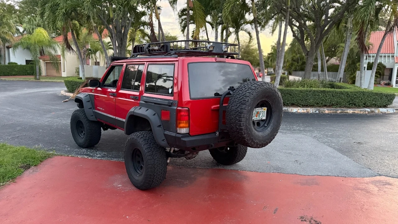 1999 Jeep XJ Cherokee - Image 2 of 12