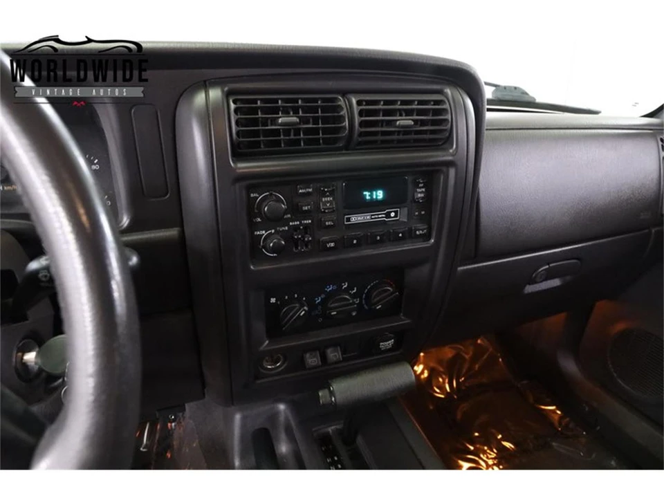 1999 Jeep XJ Cherokee - Image 31 of 31