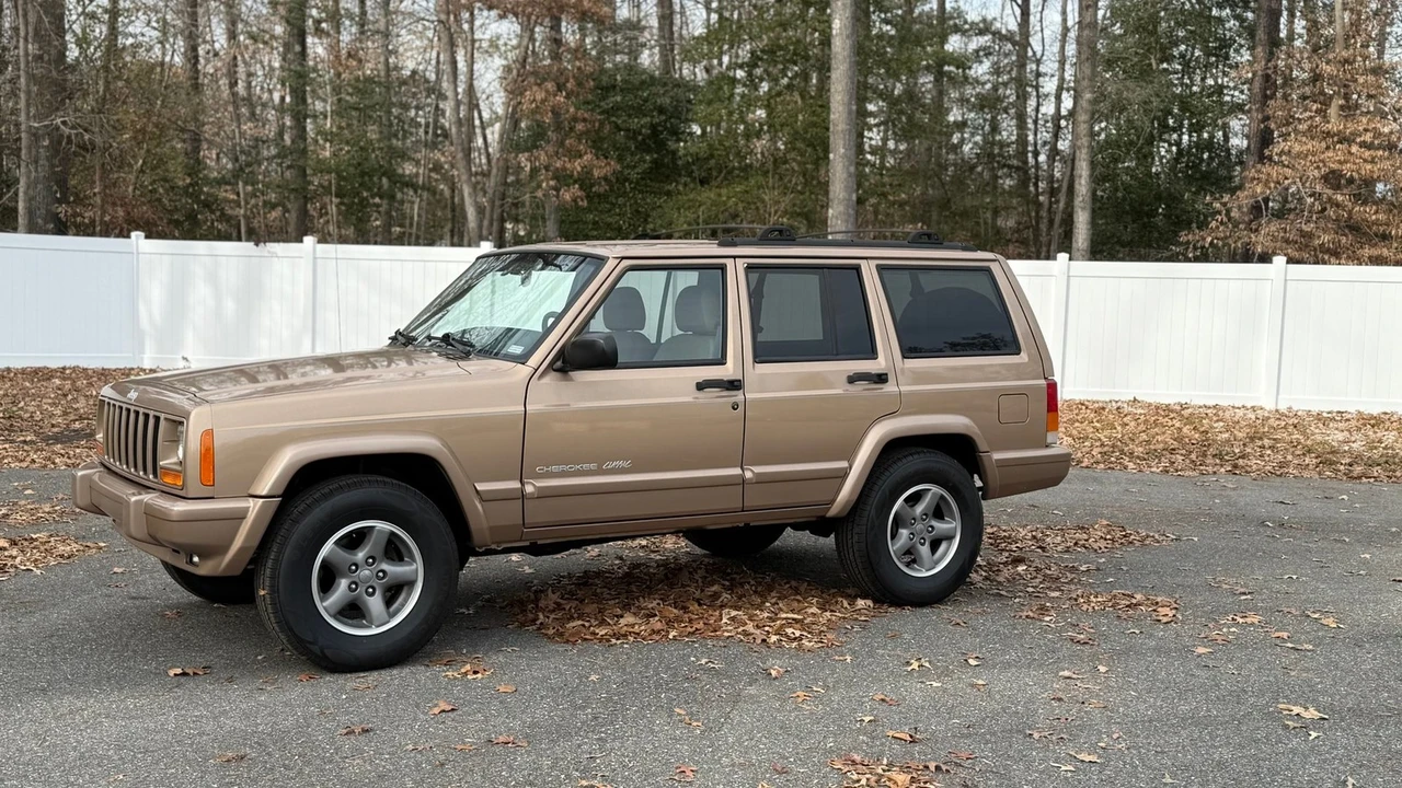 1999 Jeep XJ Cherokee - Image 3 of 21