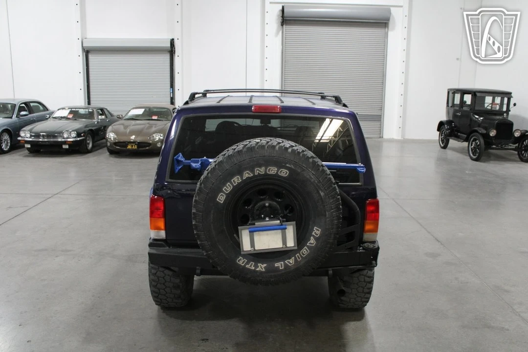 1999 Jeep XJ Cherokee - Image 11 of 21