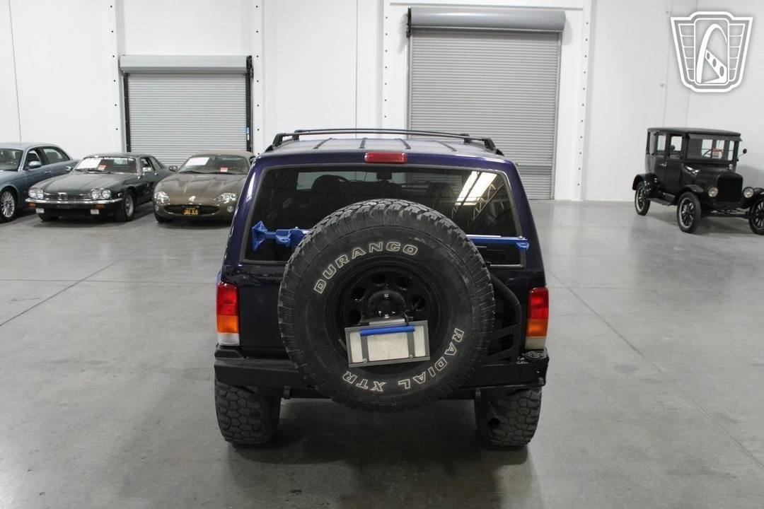 1999 Jeep XJ Cherokee - Image 11 of 21
