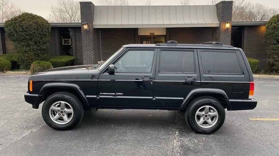 1999 Jeep XJ Cherokee - Image 2 of 16