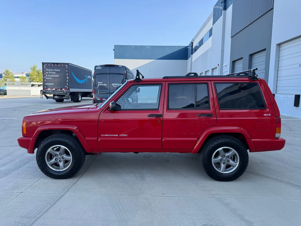 1999 Jeep XJ Cherokee - Image 13 of 31