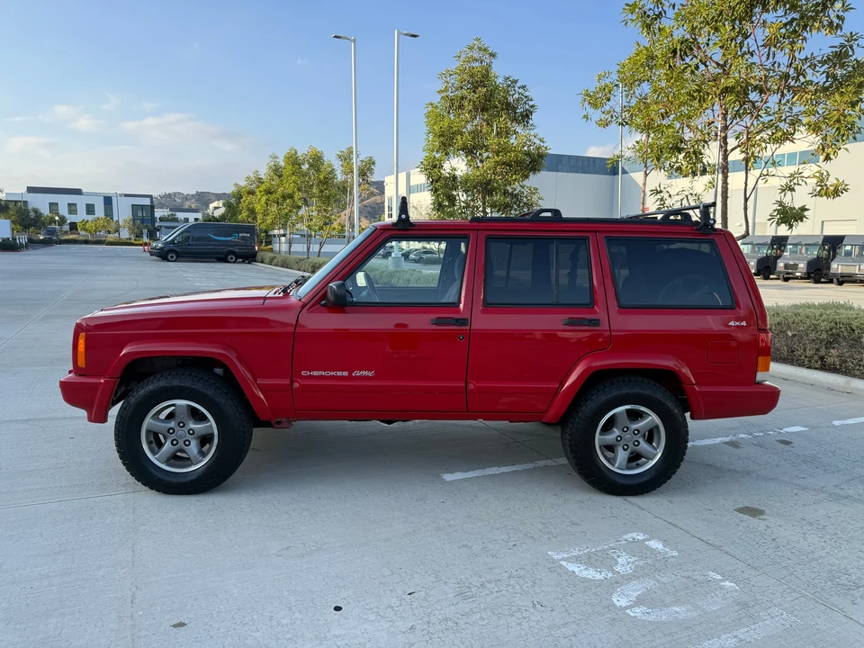 1999 Jeep XJ Cherokee - Image 14 of 31