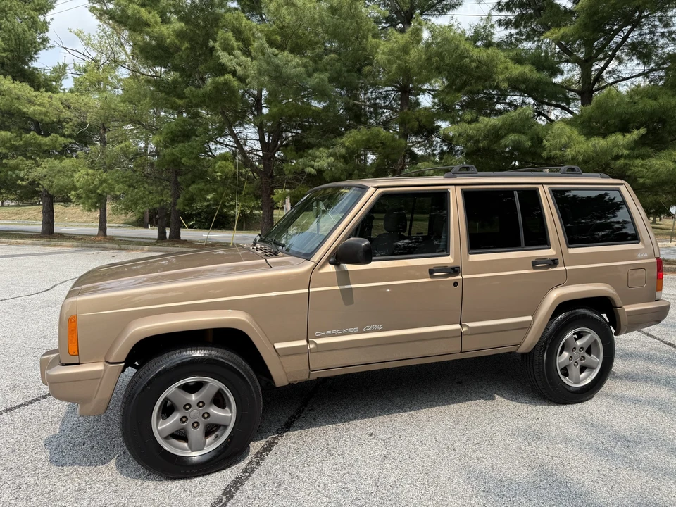 1999 Jeep XJ Cherokee - Image 19 of 31