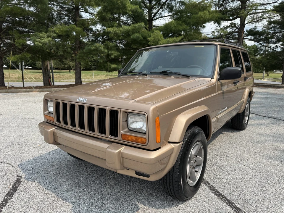 1999 Jeep XJ Cherokee - Image 3 of 31