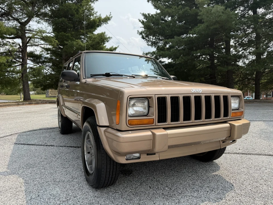 1999 Jeep XJ Cherokee - Image 6 of 31