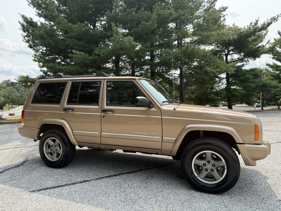 1999 Jeep XJ Cherokee - Image 8 of 31