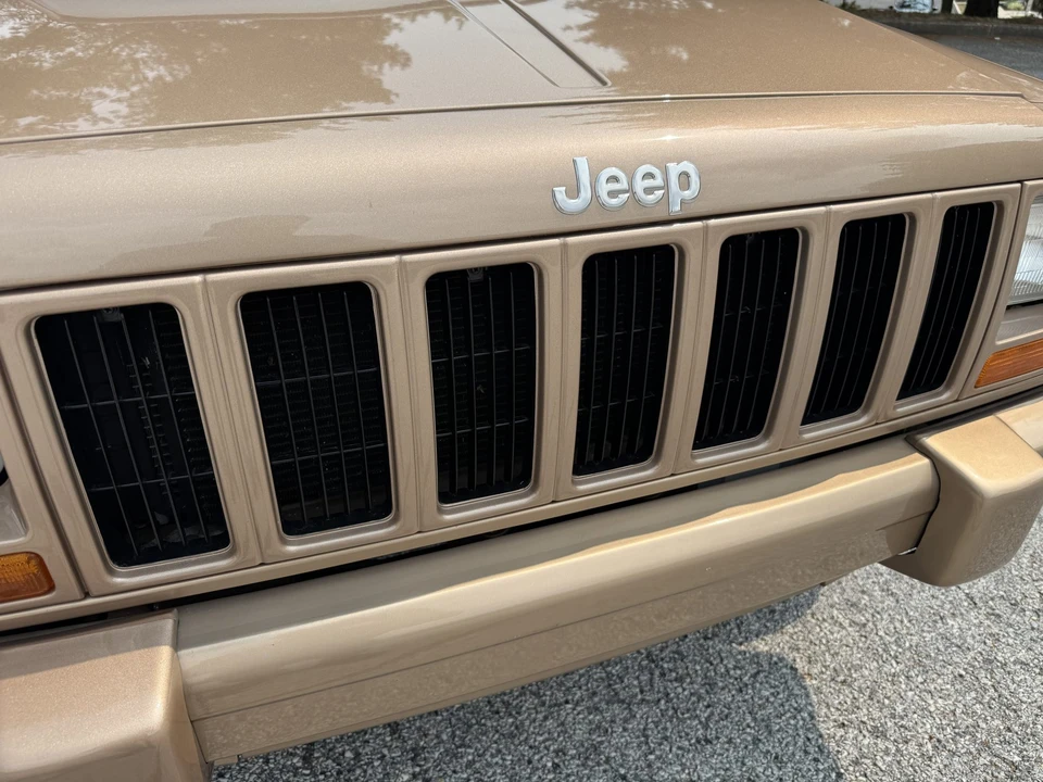 1999 Jeep XJ Cherokee - Image 21 of 31