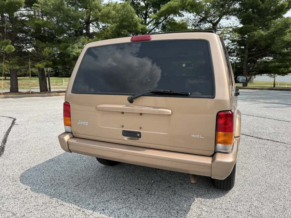 1999 Jeep XJ Cherokee - Image 12 of 31