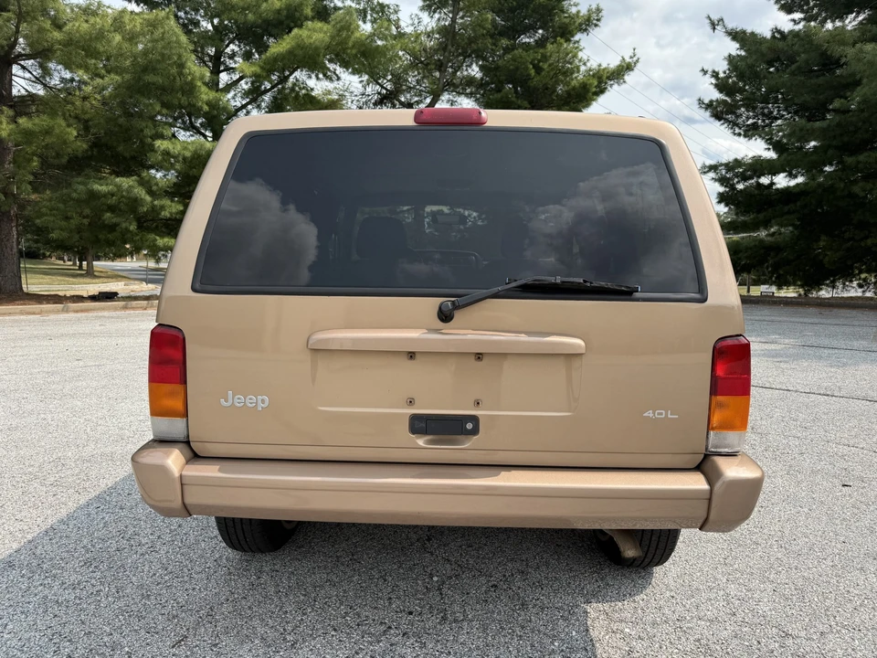 1999 Jeep XJ Cherokee - Image 13 of 31