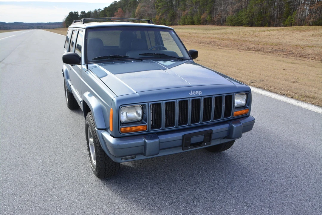 1999 Jeep XJ Cherokee - Image 17 of 31