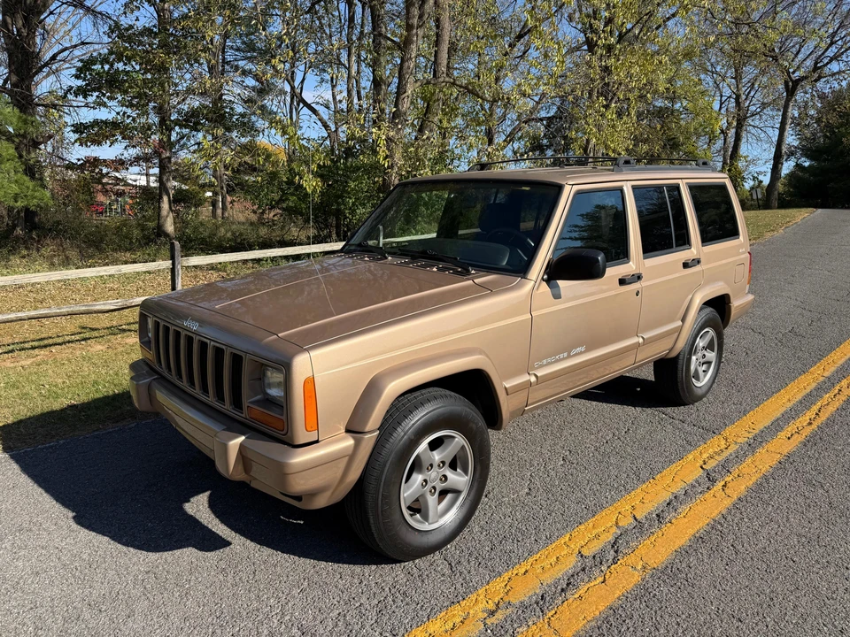1999 Jeep XJ Cherokee - Image 12 of 31