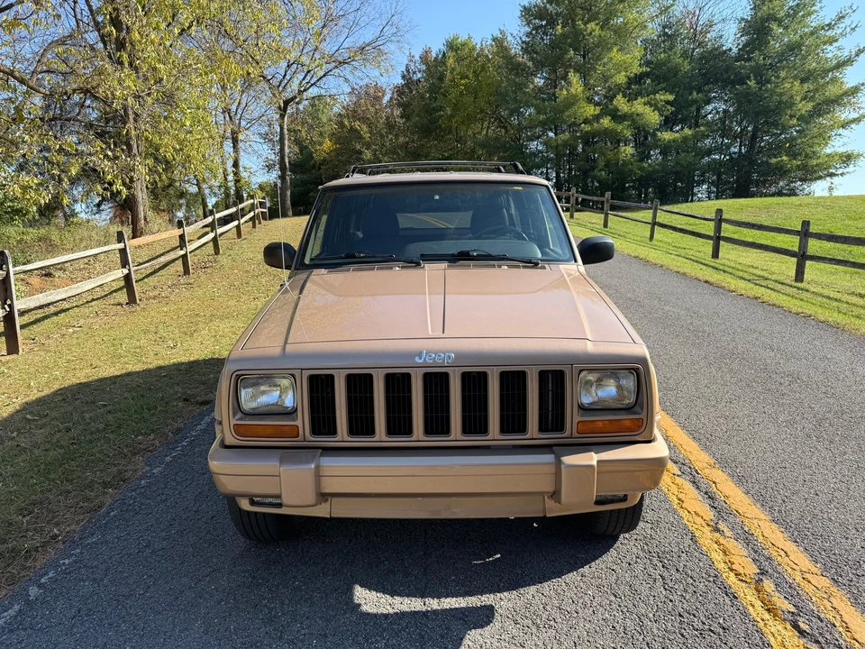 1999 Jeep XJ Cherokee - Image 6 of 31