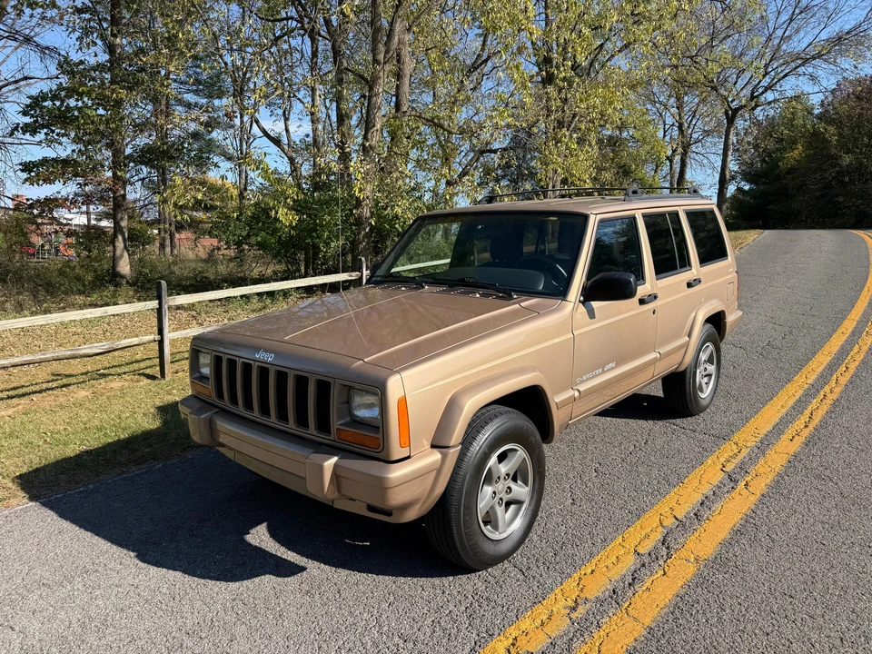 1999 Jeep XJ Cherokee - Image 11 of 31