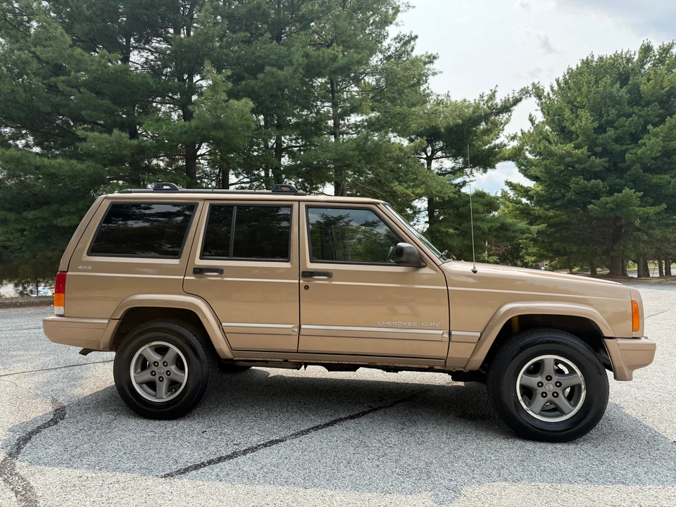 1999 Jeep XJ Cherokee - Image 27 of 31