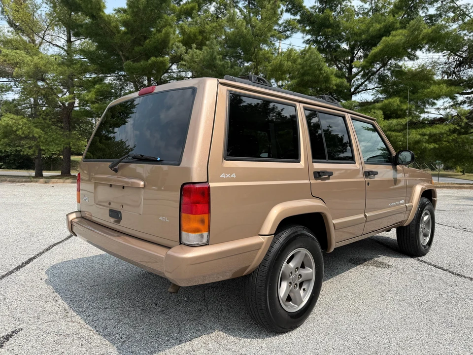 1999 Jeep XJ Cherokee - Image 25 of 31