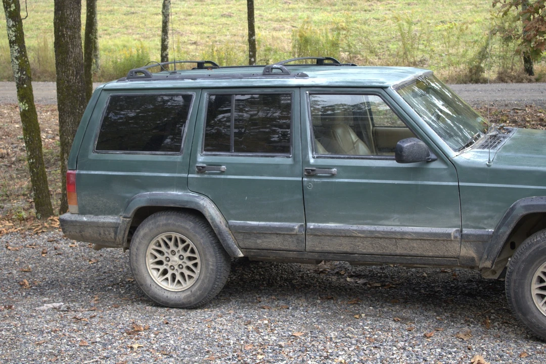 1999 Jeep XJ Cherokee - Image 13 of 14