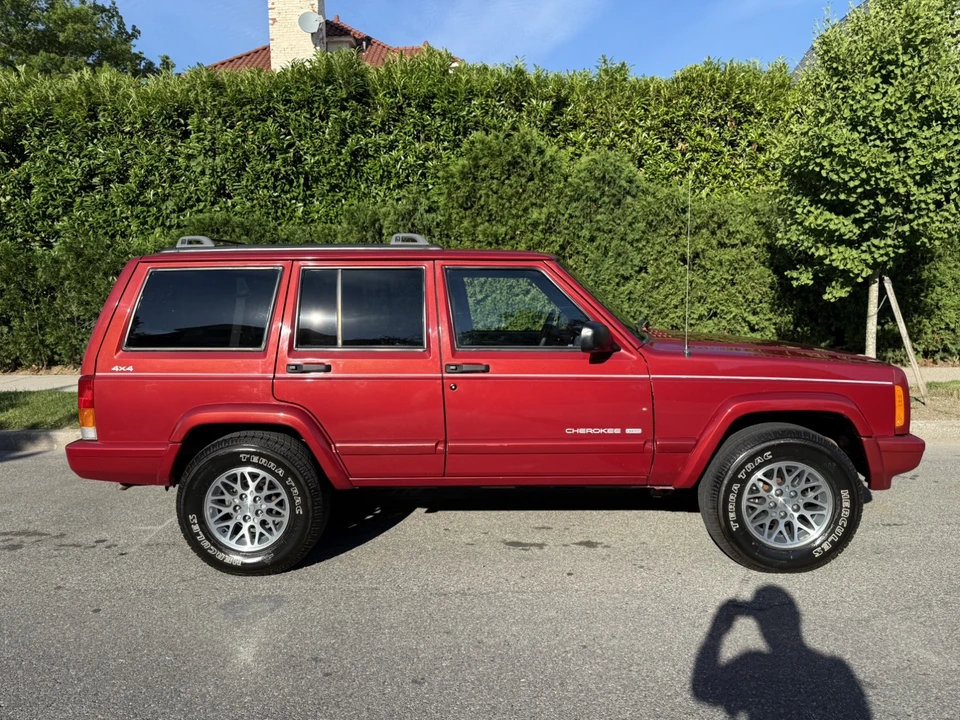 1999 Jeep XJ Cherokee - Image 4 of 31
