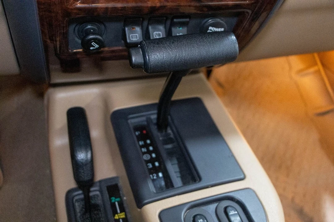 1999 Jeep XJ Cherokee - Image 10 of 21