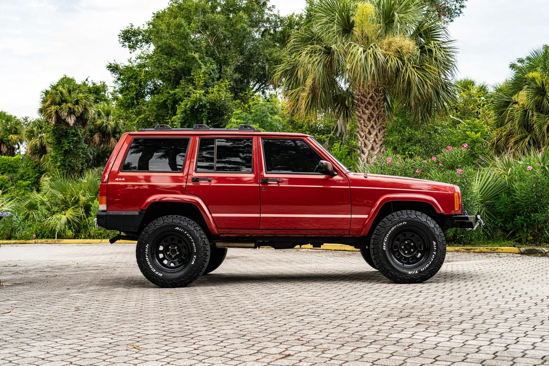 1999 Jeep XJ Cherokee - Image 14 of 31