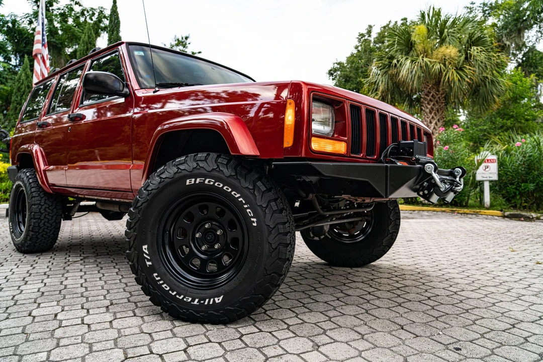 1999 Jeep XJ Cherokee - Image 12 of 31