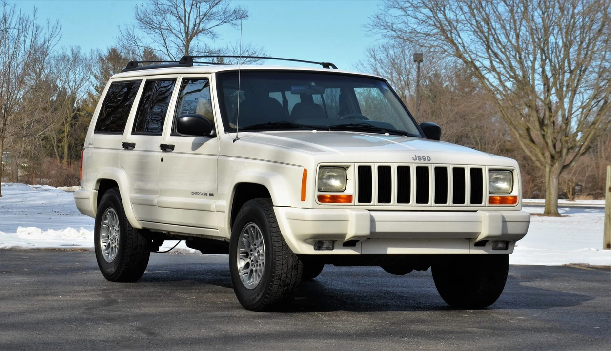 1999 Jeep XJ Cherokee - Image 19 of 31