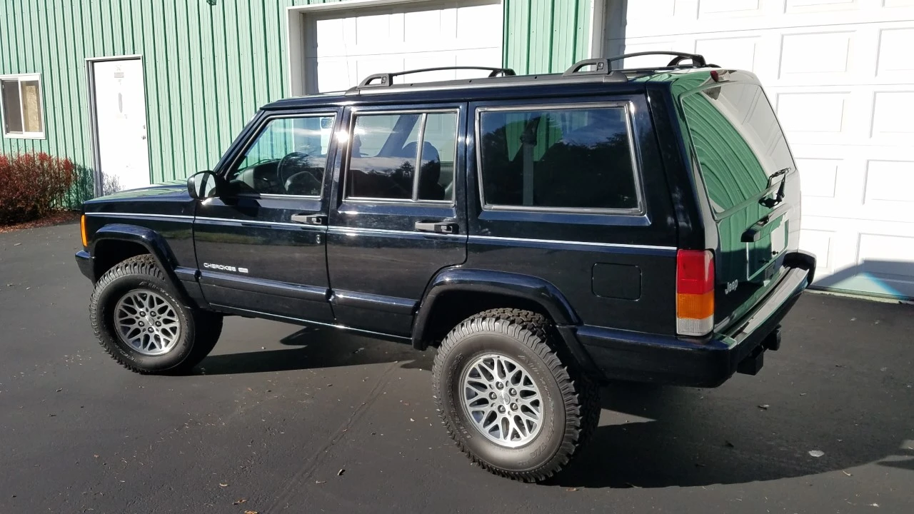 1999 Jeep XJ Cherokee - Image 19 of 31