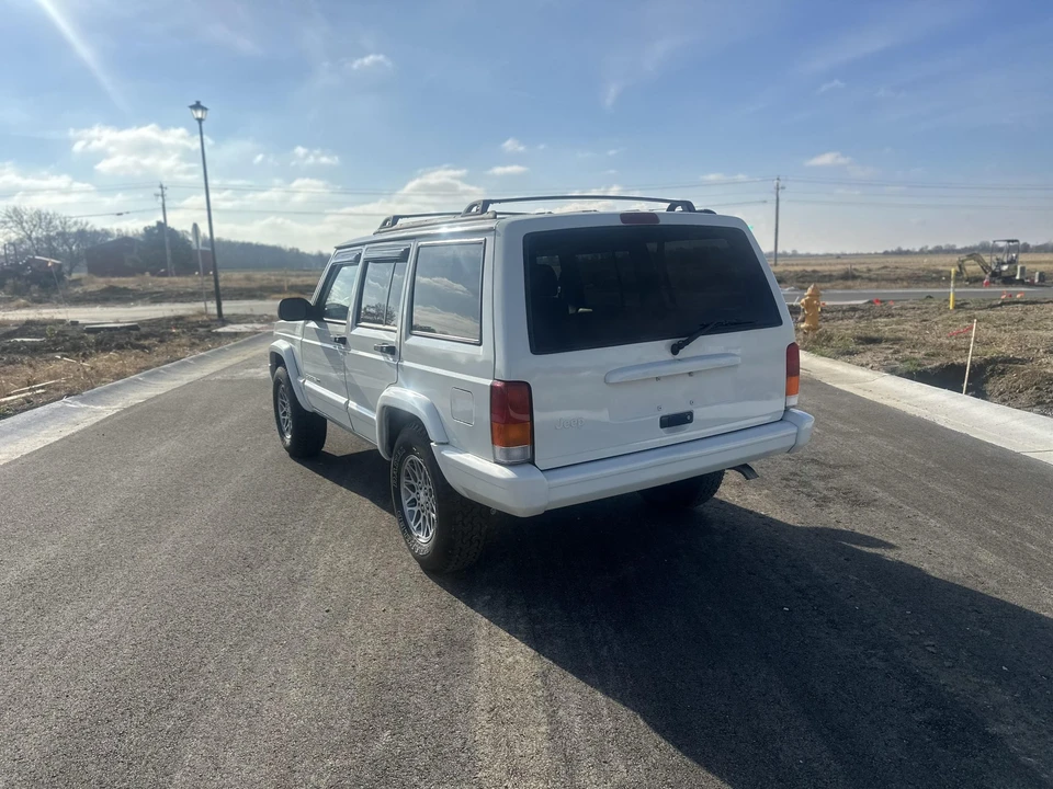 1999 Jeep XJ Cherokee - Image 22 of 31