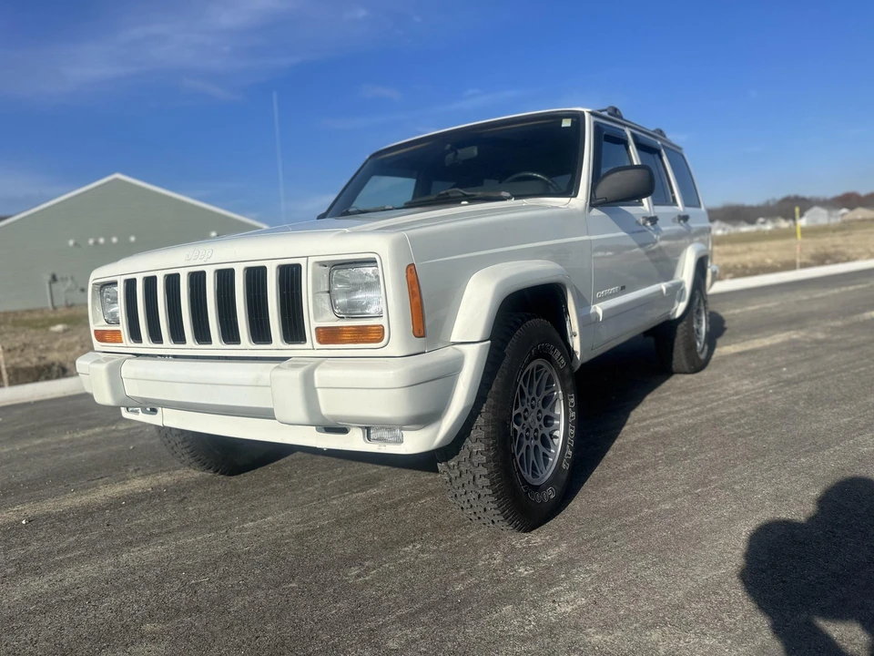 1999 Jeep XJ Cherokee - Image 14 of 31