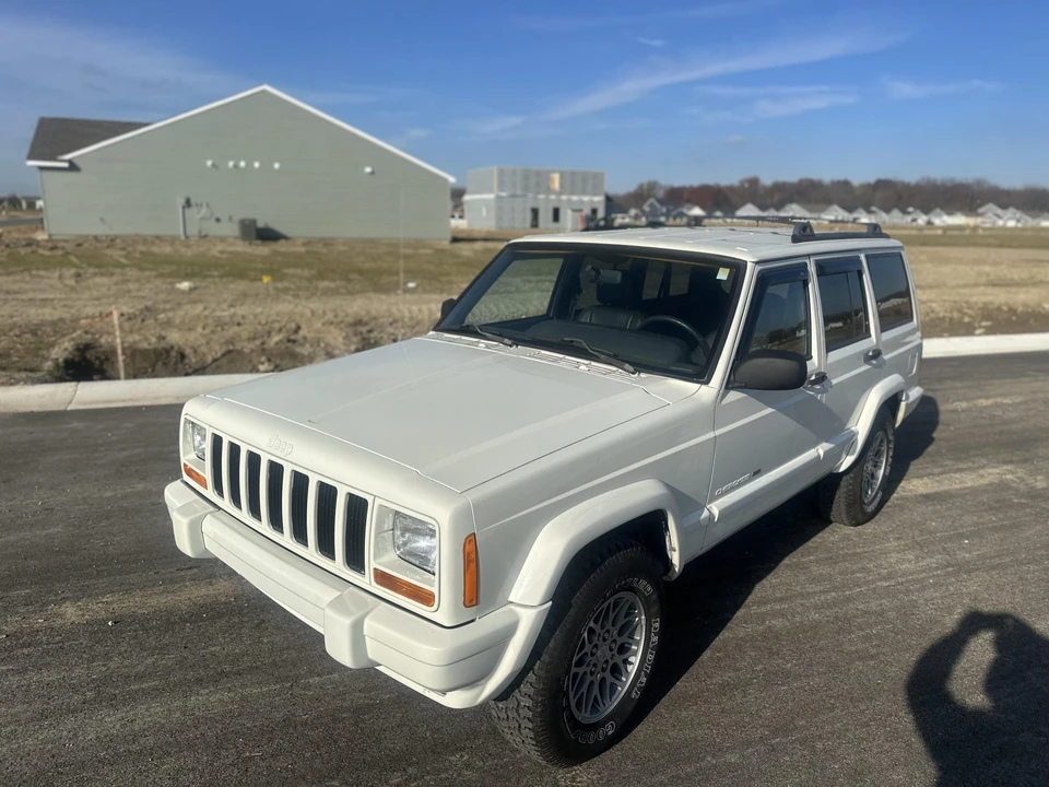 1999 Jeep XJ Cherokee - Image 13 of 31