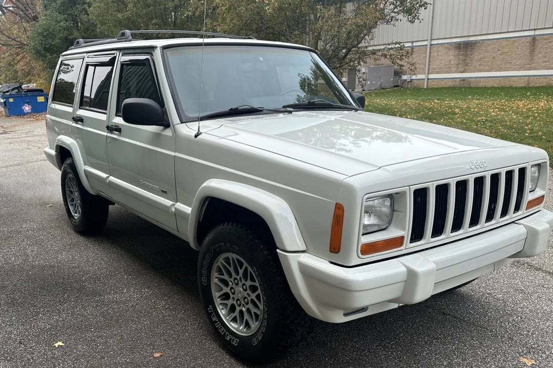 1999 Jeep XJ Cherokee - Image 6 of 31