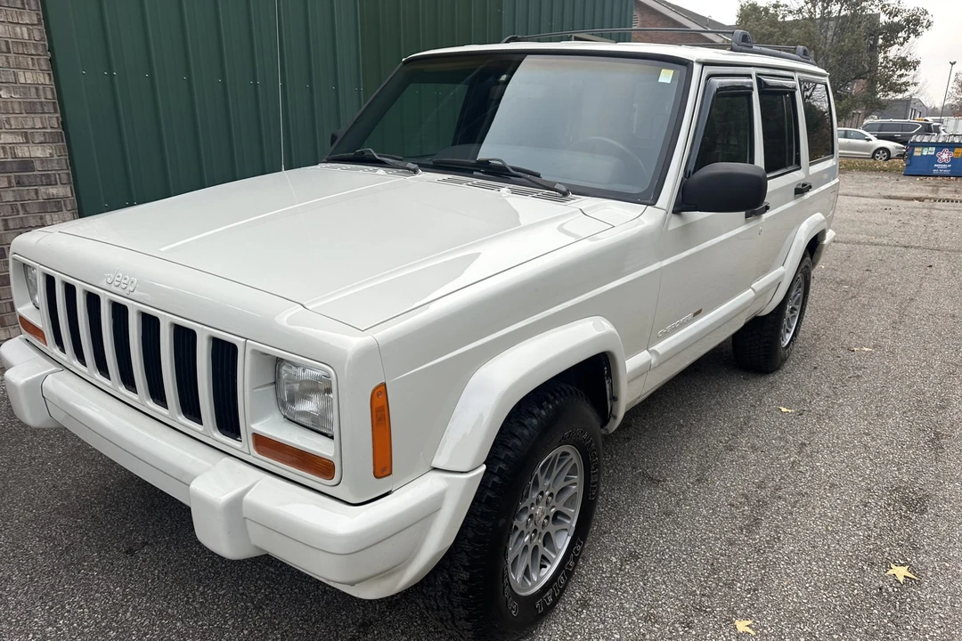 1999 Jeep XJ Cherokee - Image 3 of 31