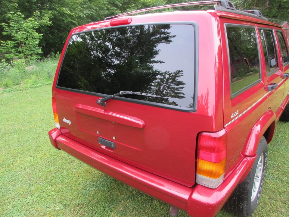 1999 Jeep XJ Cherokee - Image 21 of 31