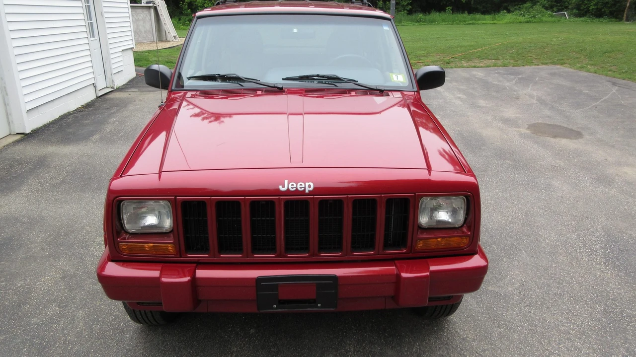 1999 Jeep XJ Cherokee - Image 11 of 31