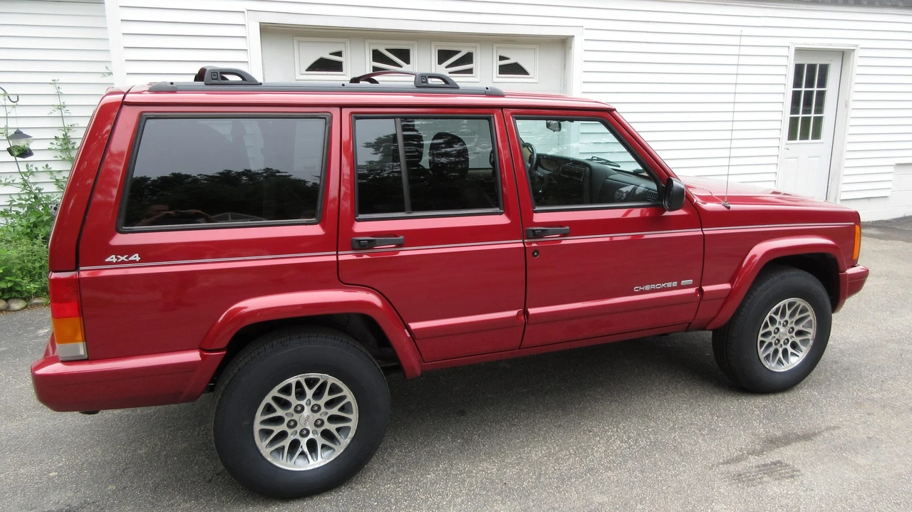 1999 Jeep XJ Cherokee - Image 6 of 31