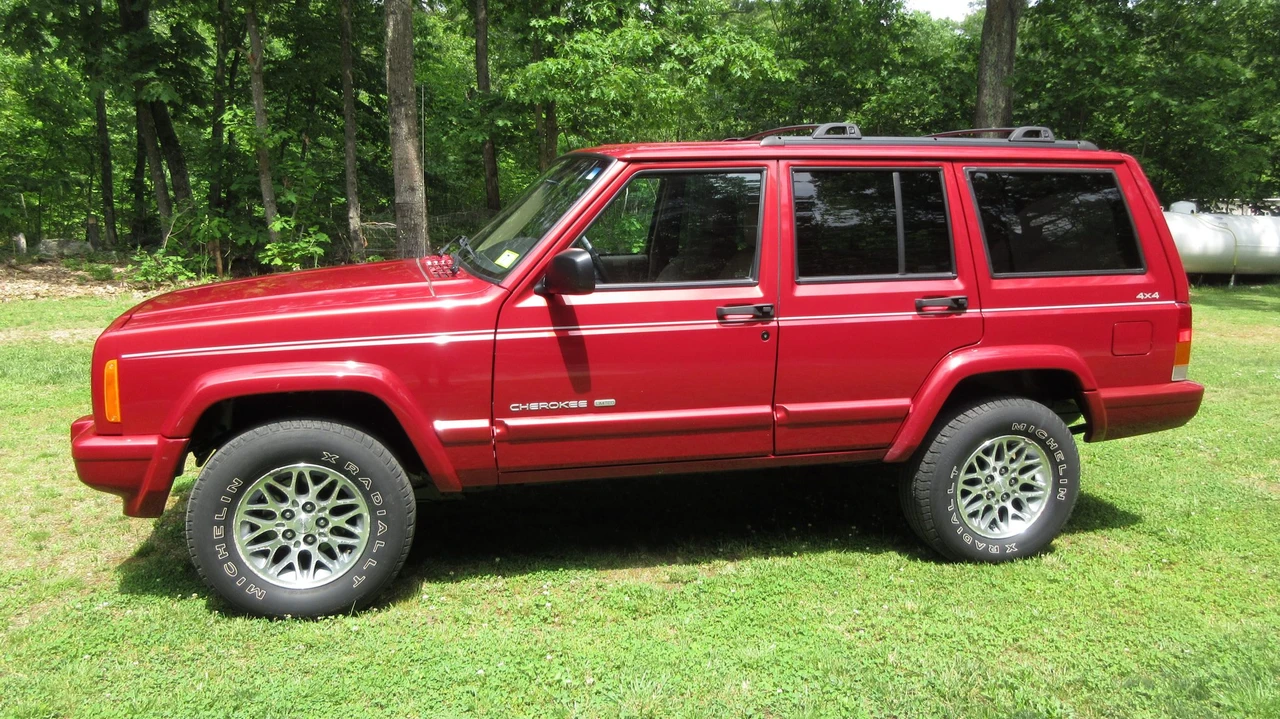 1999 Jeep XJ Cherokee - Image 15 of 31