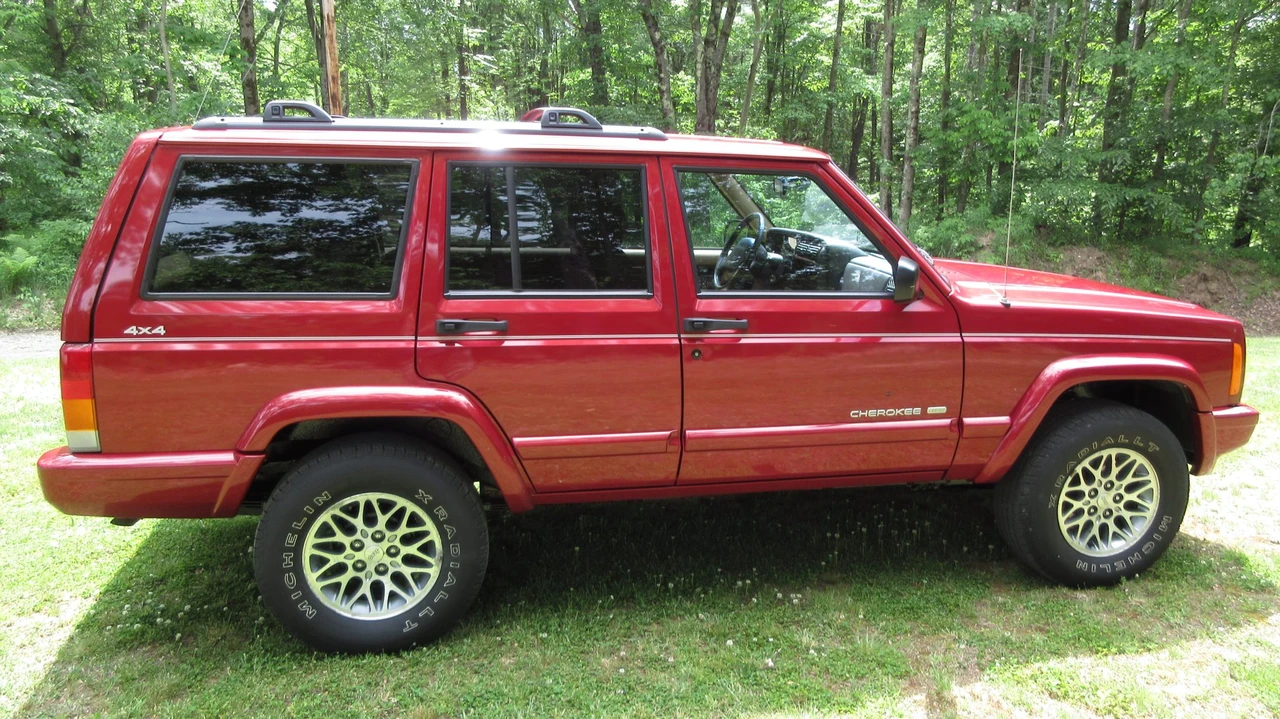 1999 Jeep XJ Cherokee - Image 24 of 31