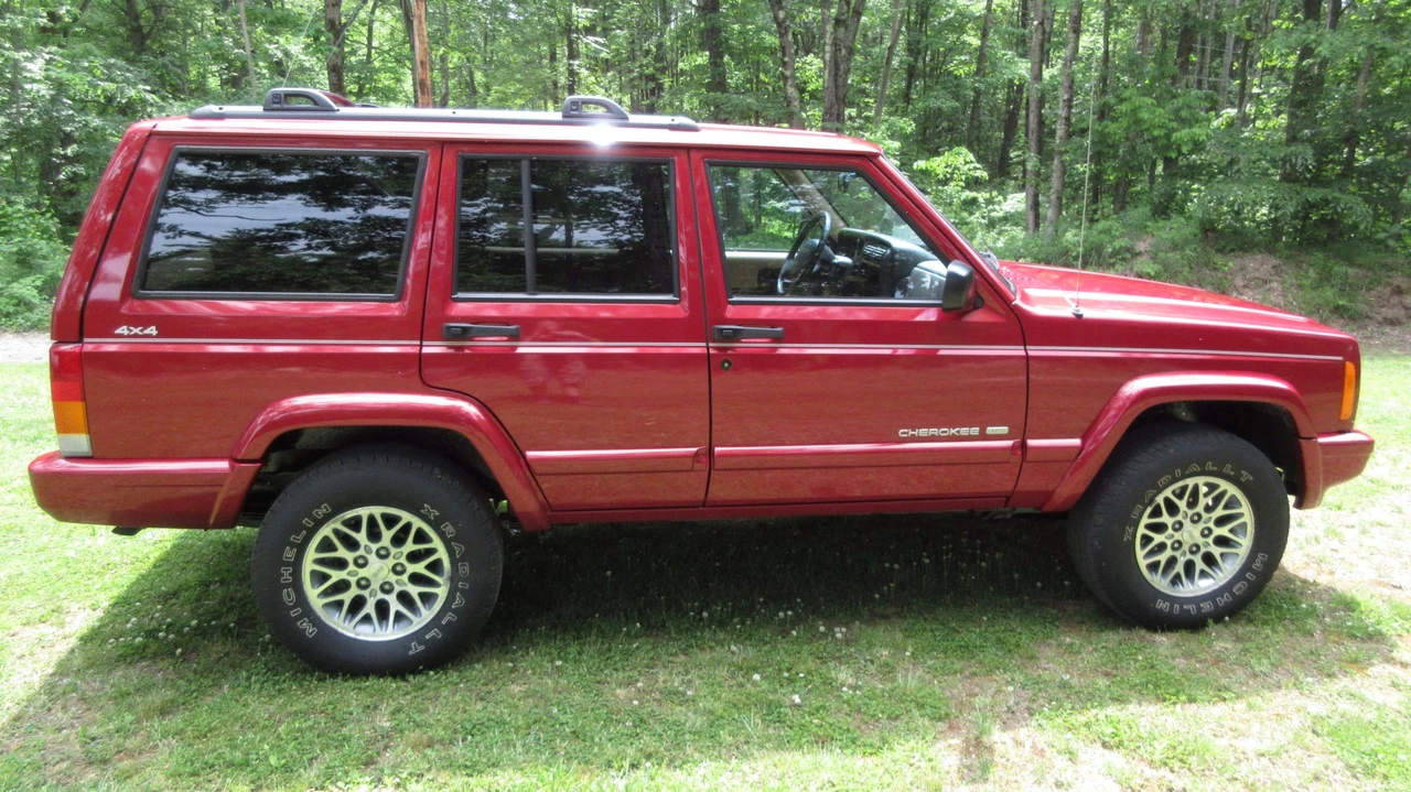 1999 Jeep XJ Cherokee - Image 25 of 31
