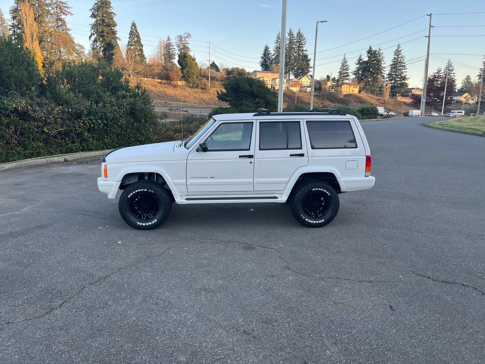 1999 Jeep XJ Cherokee - Image 5 of 31