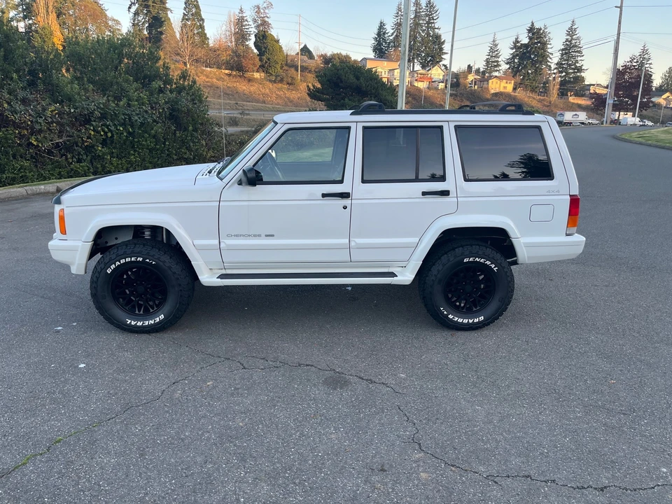 1999 Jeep XJ Cherokee - Image 6 of 31