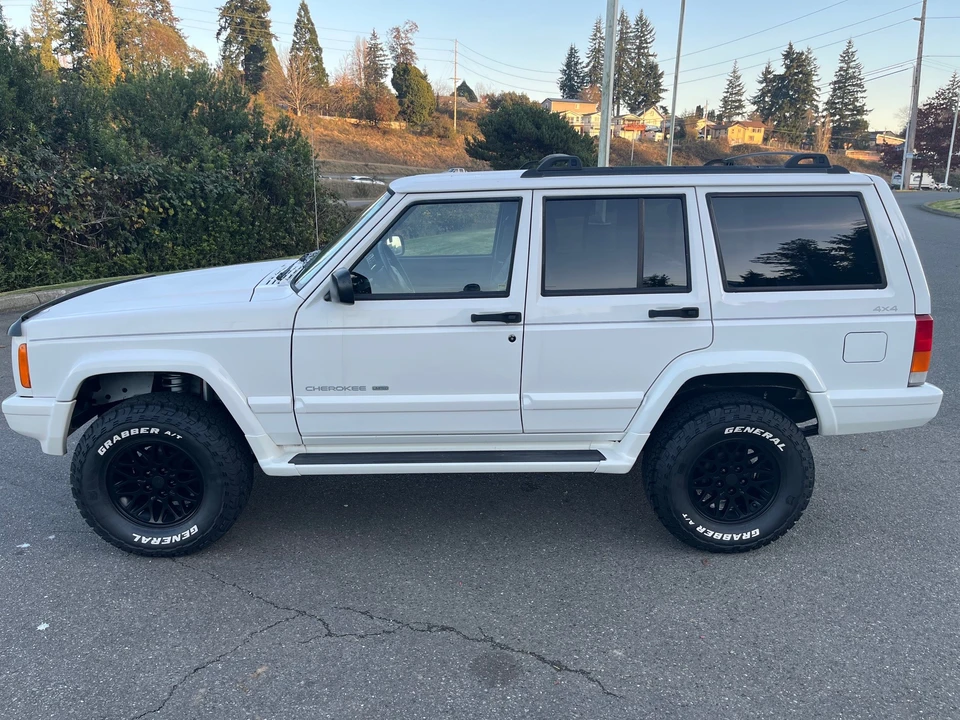 1999 Jeep XJ Cherokee - Image 7 of 31
