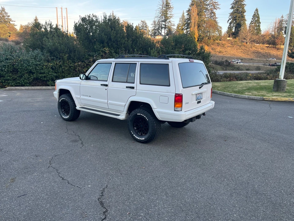 1999 Jeep XJ Cherokee - Image 8 of 31
