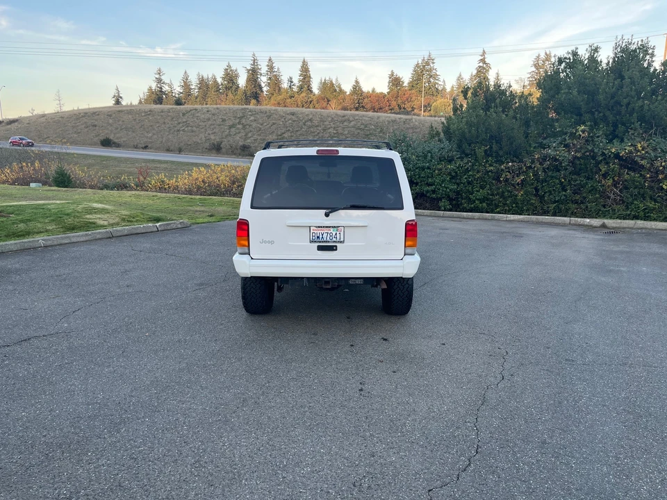 1999 Jeep XJ Cherokee - Image 11 of 31